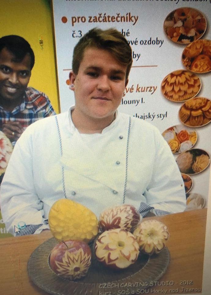 V mládí byl Daniel průšvihář. Možná za toho mohlo i děsivé dětství, kdy jeho táta mlátil mámu a Dan se bál, že ji zabije.