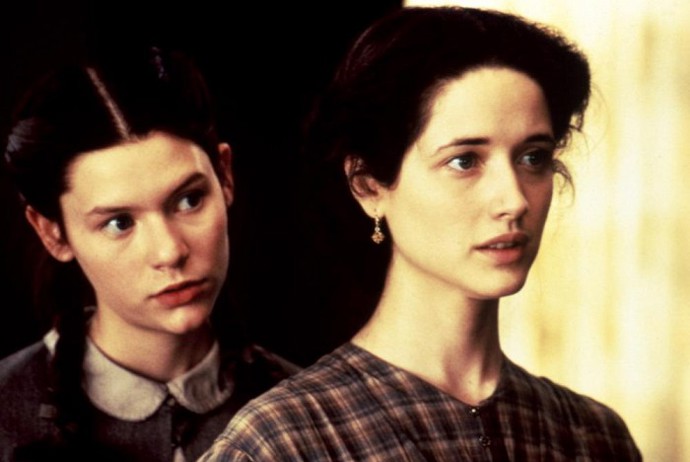 O roli Beth se ucházela i Alicia Silvertonová. Producenti chtěli ale herečku s mladistvějším vzhledem.