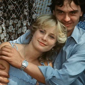 "Já tě přerazím! A to snad ne, to by byla i vnukovražda, babičko." - snímek z filmu Slunce, seno, jahody