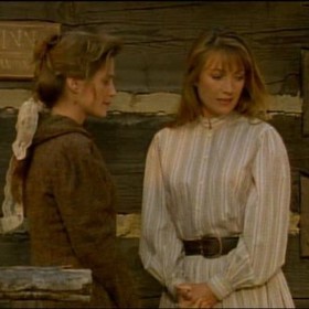 Jane Seymourová se jako jediná herečka objevila ve všech dílech seriálu.