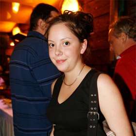 Hrála též v seriálu Velmi křehké vztahy Kristýnu Liškovou.