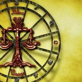 VÁHY (23. 9. – 23. 10.): Milé Váhy, v únoru 2021 se můžete těšit na zatraceně vášnivé erotické zážitky. Příležitostí budete mít více než dost především ve druhé polovině měsíce. Jen pozor na flirt na pracovišti. Bude jiskrný, ale nebezpečný.