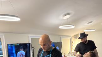 Strastiplná cesta z dětského domova mezi kadeřnické velikány