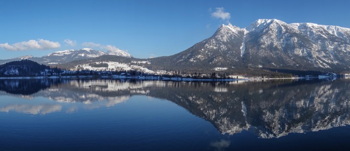 Pohled na Halštatské jezero.