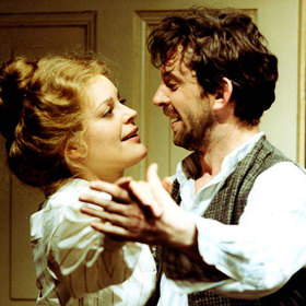 Mezi jeho legendární filmové role patří strýc Pepin z Postřižin nebo císařský šenk Pešek z Noci na Karlštejně.