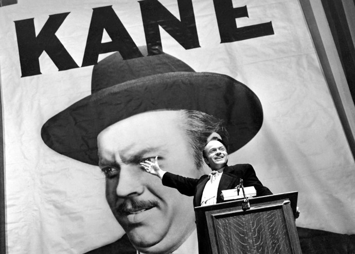 Ve své roli mediálního magnáta byl tak přesvědčivý, že tím popudil skutečného dravého byznysmena, který kvůli tomu zapříčinil komerční neúspěch filmu.