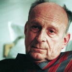 Stanislav Zindulka (5. května 1932 – 14. března 2019) byl oblastním brněnským hercem, než přišla hlavní role v televizním seriálu Vlak dětství a naděje. V padesáti letech se jeho kariéra rozjela. Za Babí léto (na snímku) získal Českého lva a on do posledních dní stál na prknech divadel.