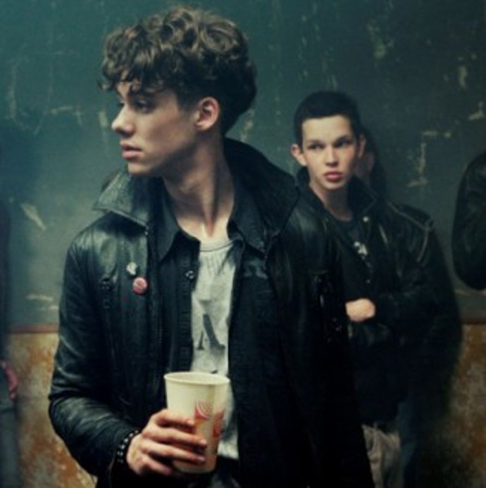 DonT Stop je příběh o tom, co se stane během jednoho roku vašeho života, kdy nepřemýšlíte o zítřku ani o důsledcích svých rozhodnutí.