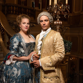 V seriálu České televize Marie Terezie ztvárnil roli Františka Štěpána Lotrinského. 