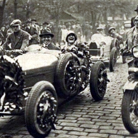 Vedle toho vyhrála i několik dalších závodů - Lochotín – Třemošná či závod do vrchu Klausenpass.