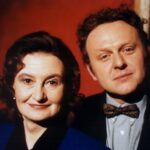 Otce podivína má v domově důchodců.