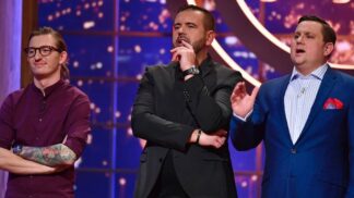 Jeden natáčecí den trvá v průměru 13 hodin.

