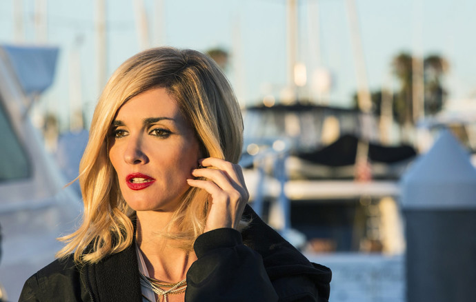 Americká herečka Candice Bergenová se představí jako Benova matka Bernice Novacková, jejíž podezíravost vůči Narcy dovede její bezcitnou snachu k tomu, že ji vlastníma rukama zabije.