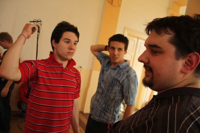 V roce 2014 vznikl sestřihem celé trilogie Bastardi, Bastardi 2 a Bastardi 3 televizní seriál Bastardi.