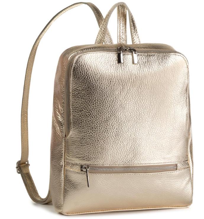 Batoh není pouze pánskou záležitostí. I s touto zlatou barvou uděláte velkou parádu. Nebojte se trochu experimentovat.