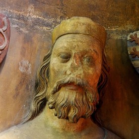 Otcem Karla IV. je Jan Lucemburský (10. srpna 1296 – 26. srpna 1346), jenž zemřel v bitvě u Kresčaku. Své padesátiny si užil pouhých 16 dní.