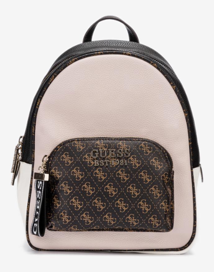 Tento batůžek je má jemné zabarvení což z něj dělá jednoznačně elegantní záležitost. 