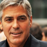 Uvažovalo se, že by film mohl režírovat George Clooney.