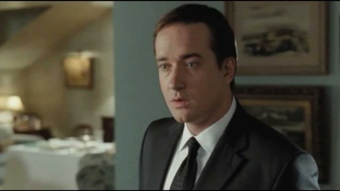 Martha dá Simonovi na uklidnění diazepam, ovšem jedná se směs drog, kterou vyrábí Troy. Dále přijíždí Danielův kamarád Howard a s ním Justin, který chce získat Marthu. Přivážejí s sebou Danielova strýce Alfieho, který je na vozíku.