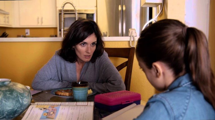 Ambiciózní milionářský dědic hotelu Fontainebleau Miami Beach Ben Novack mladší (Rob Lowe) se ožení s okouzlující striptérkou Narcy (Paz Vegaová). 