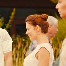 A pak se málem políbí a následuje pozvání na drahou večeři při svíčkách, kde se Honza konečně vyjádří.