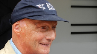 Andreas Nikolaus „Niki“ Lauda byl rakouský pilot Formule 1, trojnásobný mistr světa z let 1975, 1977 a 1984, spolu-komentátor závodů na německé televizi RTL a pilot a majitel letecké společnosti Lauda Air a Niki. 