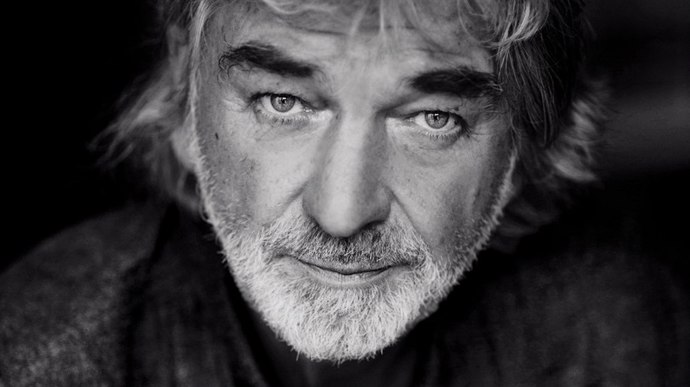 Během svého profesního života jako herec postupně působil v několika divadlech: královéhradeckém Divadle Vítězného února, ústeckém Činoherním studiu, zájezdovém divadle Dílna 24, pražské Ypsilonce a nakonec v Činoherním klubu. Hostoval i v Národním divadle.