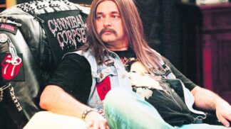 Martin Dejdar je český herec, dabér, televizní moderátor a filmový producent.