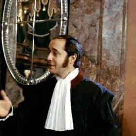 Vystudoval divadelní fakultu AMU (1969), absolvoval rolí Franciho ve hře Františka Langra Periferie, kterou režíroval Jan Kačer.