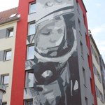 Jurij Alexejevič Gagarin byl sovětský kosmonaut, první člověk, který vzlétl do vesmíru. Ke svému kosmickému letu odstartoval 12. dubna 1961 v lodi Vostok 1 z kosmodromu Bajkonur. Obletěl Zemi a po 108 minutách přistál.