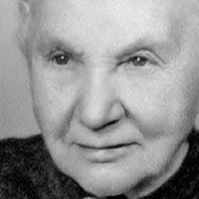 Kdybychom hledali nejplodnější českou spisovatelku, nejspíš by s přehledem zvítězila Vlasta Javořická