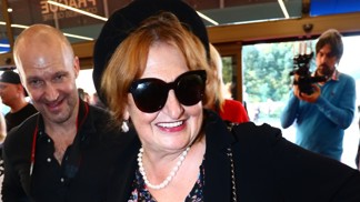 Oblíbená česká herečka Eva Holubová slaví 61. narozeniny: Léčila se ze závislosti na alkoholu, propadala depresím, nyní je šťastná