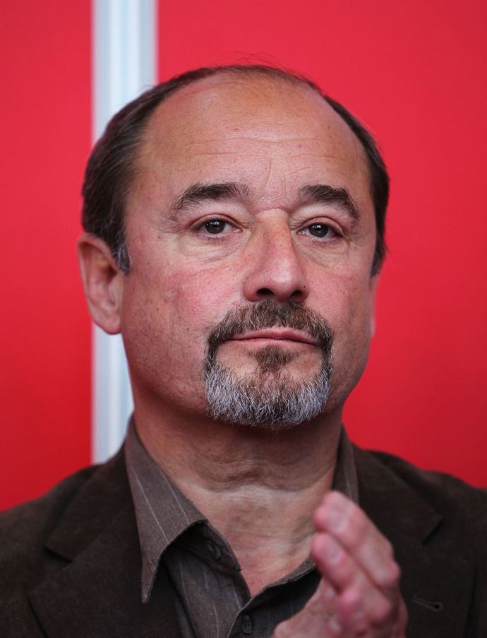 Své zkušenosti v 90. letech 20. století chvíli předával studentům DAMU, např. dnes již známým hercům, jako jsou Saša Rašilov, Ondřej Sokol, Kristýna Frejová, Lenka Vlasáková, Martin Myšička.