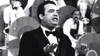 O legendárním baviči Česká televize vytvořila výborný dokument Nezničitelný Vladimír Menšík.