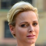 Jeho manželkou je od července 2011 bývalá olympijská plavkyně Charlene Wittstocková, dnes tedy kněžna Charlene. V prosinci 2014 se páru narodila dvojčata Jacques a Gabriella, která se v tomto pořadí stala následníky knížete Alberta.