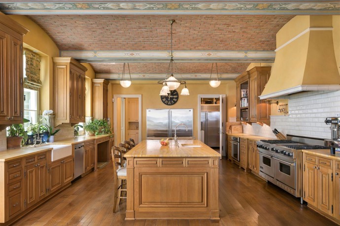 Snili jste někdy o podobné kuchyni?