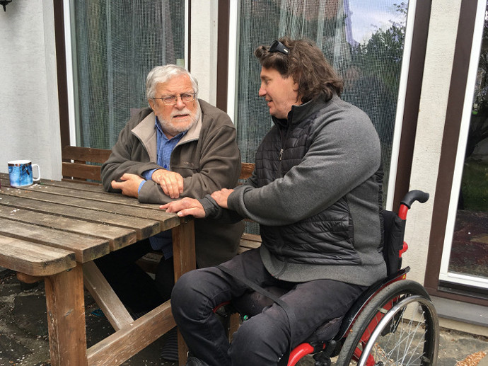 Když se probral v nemocnici z kómatu, začala pro něj etapa zcela nového života. Nikomu ale nic nezazlívá, stále to považuje za nešťastnou náhodu.