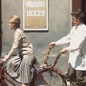 Rozpočet snímku činil čtyři miliony československých korun. Na snímku s Magdou Vašáryovou je Oldřich Vízner.