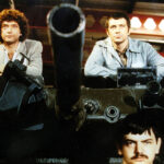 Přihlásil se do protiteroristické jednotky SAS, ale kvůli tomu, že se mezitím stihl proslavit v seriálu Profesionálové, nemohl být do elitní jednotky přijat. Vyžadovala totiž anonymitu.