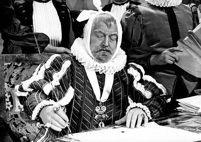 Velkolepý historický příběh míchá císaře Rudolfa II. jeho dvojníka, mladého pekaře Matěje, a samozřejmě tajemného Golema. Náklady na natáčení se nakonec vyšplhaly na neuvěřitelných třicet sedm milionů korun. Werich si je měl vydupat u ministra informací a osvěty Václava Kopeckého.