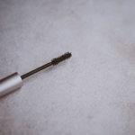 Historie řasenek sahá až do daleké minulosti. Třeba starověcí Egypťané si oči barvili nejen z estetického hlediska, ale také praktického či náboženského.