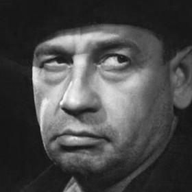 Jeho výraz a komediální talent ho předurčoval k rolím podobně ztřeštěných chlapíků. Snímek je z jeho působení v Národním divadle, konkrétně jde o hru Veliká tavba (1949).