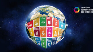 Na Facebooku vznikla tržnice dobrých zpráv. Sdružuje dobrovolníky i distribuuje roušky.