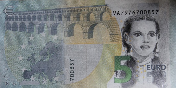 Judy Garland má dnes i svoji bankovku...