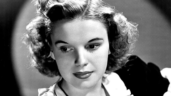 Právě v tomto období si Garland vytvořila silnou závislost na lécích. 