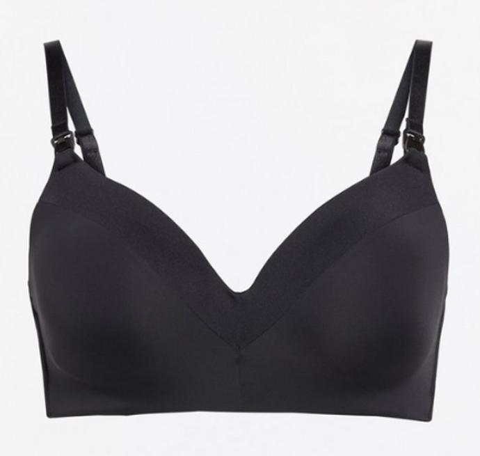 U podprsenek se doporučují široká ramínka, která prsa podrží a uleví tak vaším zádům. Pořiďte si takovou, která je vhodná na kojení.