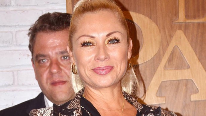 Mexická herečka Leticia Calderón (*15. července 1968) se proslavila díky roli Esmeraldy ve stejnojmenném seriálu.