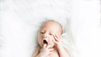 Nenahraditelný pomocník pro klidný spánek: Soutěžte o monitor dechu Nanny!