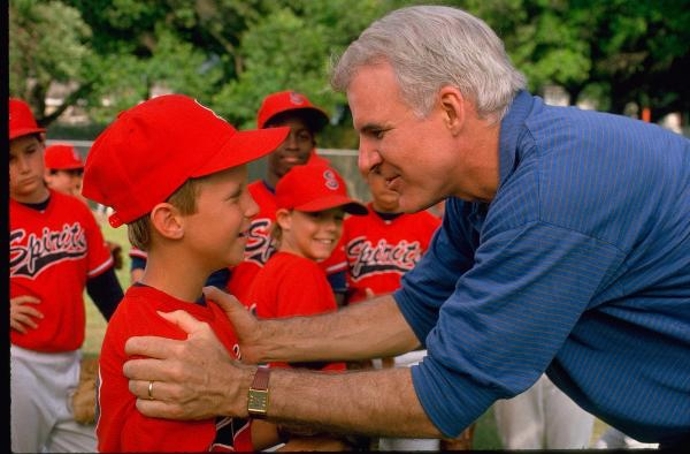 V Rickyho hlavě se zrodí ďábelský plán. Protože nemá co ztratit, udělá z „G“ prodavače v TVshoppingu. I když to nejprve vypadá na dokonalou katastrofu a destrukci studia, diváci nakonec šílí nadšením a prodej poprvé po mnoha měsících prudce vzroste.