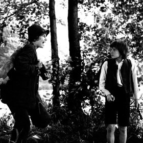 O hudební doprovod se měl původně postarat Zdeněk Liška. Kvůli nedostatku času doporučil Petra Hapku.